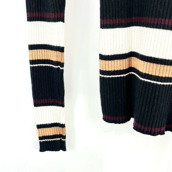 Frame Black Striped Ribbed Black Sweater - Picture 5 of 10